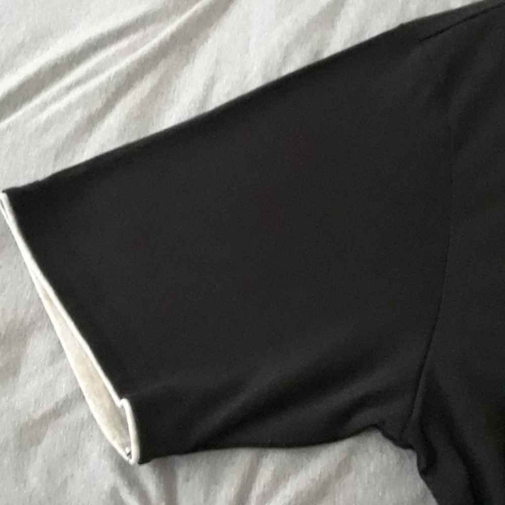 Sweater - Picture 4 of 4